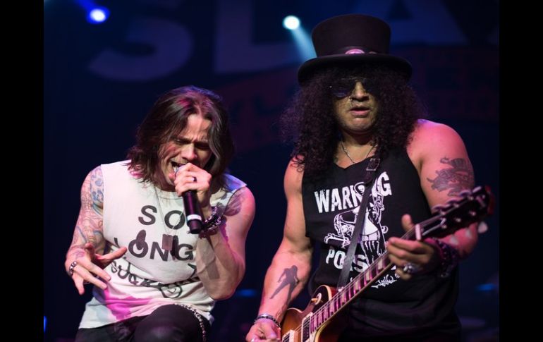 Slash y Myles Kennedy en su presentación en Nueva York. AP / D. Kotinsky