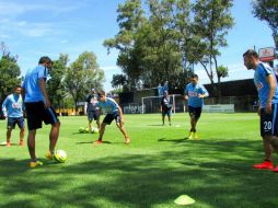 Los jugadores del América arriban al hotel con seguridad y sin dar ninguna declaración. TWITTER / @CF_America