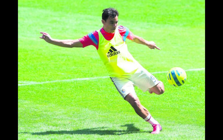 Omar Bravo está a dos tantos de alcanzar las 122 anotaciones de Salvador Reyes, líder goleador histórico del Guadalajara. MEXSPORT / A. Macías