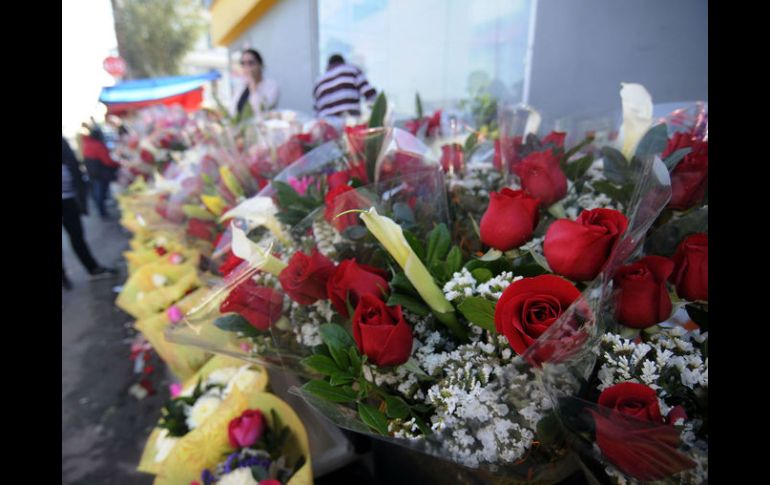 Una florería en Chile vende durante ese fin de semana siete veces más respecto a un día normal y tres veces más que en San Valentín. EL INFORMADOR / ARCHIVO