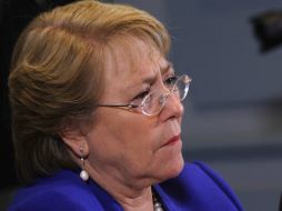 El miércoles Bachelet pidió la renuncia de todos los integrantes de su gabinete. EFE / E. González