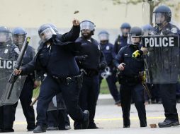 La policía de Baltimore está bajo escrutinio por su trato a detenidos después de la muerte de Freddie Gray. AP / ARCHIVO