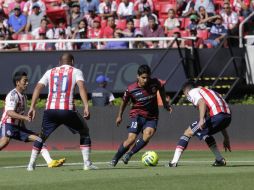 Chivas perdió 2-3 ante Morelia este domingo en el Estadio Omnilife. EL INFORMADOR / R. Tamayo