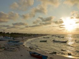 eleración en el crecimiento del nivel del mar se debe a que los hielos de la Antártida y la zona de Groenlandia se derrite NTX / ARCHIVO