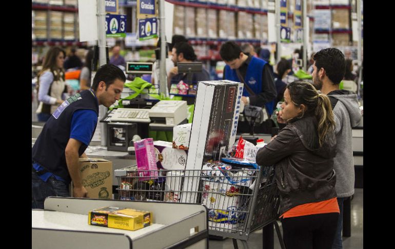 Las ventas a tiendas comparables crecen 4.9% en abril respecto al mismo mes de 2014. EL INFORMADOR / ARCHIVO