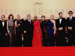 En la imagen, los miembros del jurado de Cannes, entre ellos Guillermo del Toro. AP / L. Cironneau