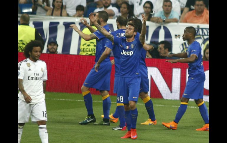 El equipo de Massimiliano Allegri defendió su ventaja y, con un gol del ex madridista Álvaro Morata, selló su clasificación. AP / O. del Pozo