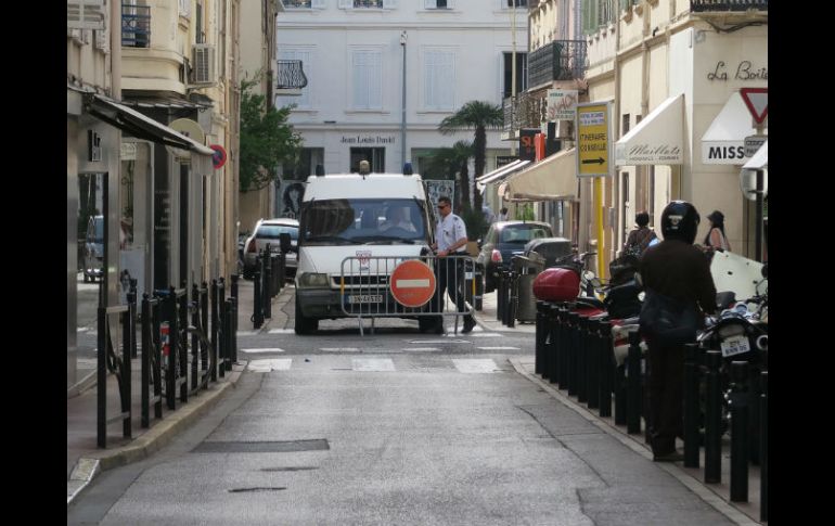 Alrededor de 500 policías municipales y nacionales vigilan estos días el puerto. NTX / D. Del Río