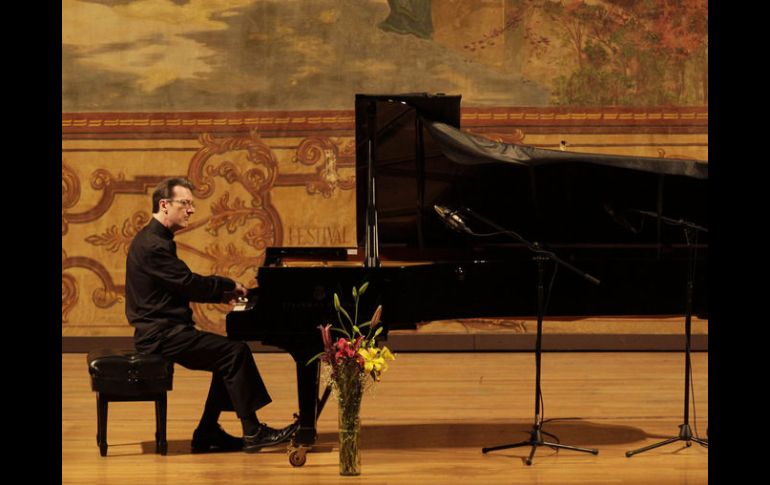 El recital tuvo lugar en el marco del Festival Cultural de Mayo con Reino Unido como invitado de honor. EL INFORMADOR / R. Tamayo