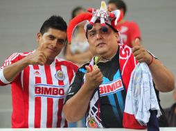 Cientos de aficionados acudieron al estadio Omnilife a apoyar a su equipo. MEXSPORT / S. Molina