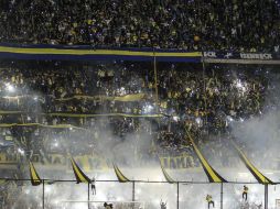 El partido de vuelta se disputaba en el estadio La Bombonera con 60 mil espectadores enardecidos alentando a los boquenses. EFE / D. Fernández