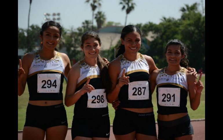 Las jaliscienses ganan medalla de oro en la prueba de relevos femenil 4x400 Sub-23. TWITTER / @CODEJALISCO