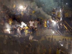 Hinchas del Boca rociaron a los jugadores de River Plate con gas pimienta en un partido que se jugaba en La Bombonera. AP / V. Caivano