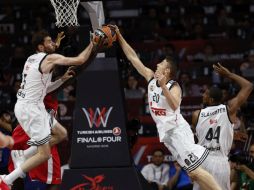 El máximo anotador del Real Madrid fue el escolta estadounidense Jaycee Carroll (20). EFE / J. Hidalgo