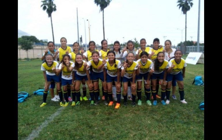 La categoría juvenil menor femenil, venció 4-0 a Estado de México. TWITTER / @CODEJALISCO