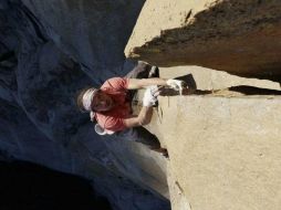 Dean Potter era conocido en el mundo de los deportes extremos por practicar el salto base, la escalada y paracaidismo. FACEBOOK / deanspotter