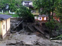 Personas perdieron la vida tras la avalancha de la quebrada la Liboriana, informó un comunicado. EFE /  Fuerza Aérea Colombiana