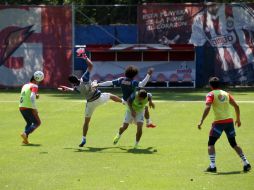 Los jugadores de Chivas se preparan para enfrentar al Santos en el partido de ida este jueves. EL INFORMADOR / M. Vargas