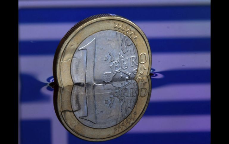 Observadores apuntaron que la impresión adicional de dinero alistaría el escenario para la salida de Grecia de la moneda única. EFE / ARCHIVO