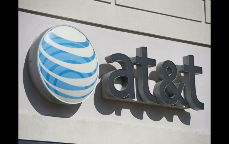 Destacó la transacción de más de dos mil MDD derivada de la adquisición de Iusacell y Unefon por AT&T. AFP / ARCHIVO