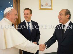 El encuentro duró unos 20 minutos y tuvo lugar en uno de los salones de la Casa Santa Marta, la residencia papal en el Vaticano. TWITTER / @FelipeCalderon