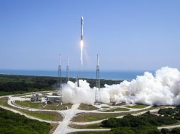 El X-37B fue puesto en órbita con un cohete Atlas V lanzado hoy a las 15.05 GMT desde Cabo Cañaveral. AP / United Launch Alliance