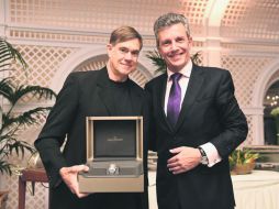 Gus Van Sant (izquierda) y Daniel Riedo, CEO de Jaeger-LeCoultre, en la fiesta de convivencia de cineastas. ESPECIAL / Jaeger-LeCoultre