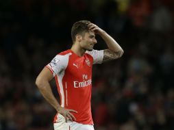 El delantero francés del Arsenal, Olivier Giroud, no pudo ocultar su frustración ante la cantidad de oportunidades falladas. AP / M. Dunham