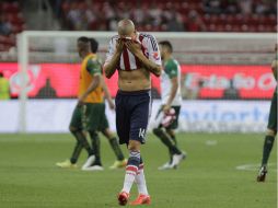 El Guadalajara no pudo evitar la caída de su marco, y apenas disparó dos veces a portería en todo el partido ante Santos. EL INFORMADOR / R. Tamayo