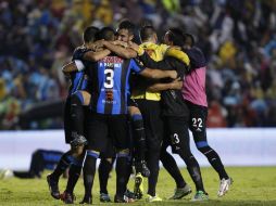 Arturo Villanueva, presidente de Gallos Blancos, afirma que Víctor Vucetich seguirá en el equipo. EFE / ARCHIVO