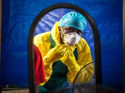 Mientras que Liberia consiguió controlar la epidemia antes de las lluvias, Sierra Leona y Guinea continúan en lucha contra el virus. AP / ARCHIVO