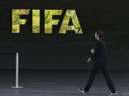 Autoridades confiscaron 'datos electrónicos y documentos' en la sede de la FIFA como parte de la investigación. AFP / F. COFFRINI