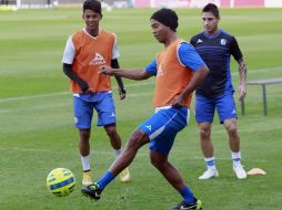 Dinho disputará la final con Gallos Blancos a partir de este jueves. AFP / J. López