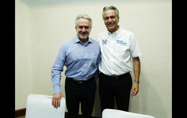 Santiago Creel (i) y el candidato a la alcaldía de Guadalajara, Alfonso Petersen (d). EL INFORMADOR / E. Barrera