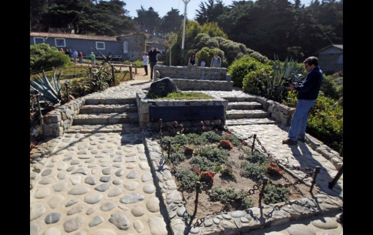 Los restos de Neruda descansaban en Isla Negra y fueron exhumados hace dos años por orden judicial. AP / ARCHIVO