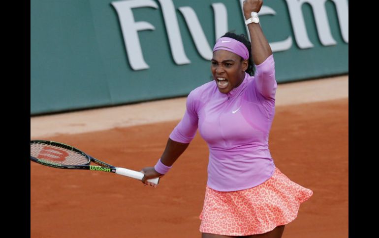 Ésta es la novela vez que Williams llega a la cuarta ronda del Grand Slam de arcilla. AP / C. Ena