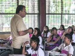 Afectados. Los niños son los primeros y más perjudicados ante la suspensión de la evaluación docente. EL INFORMADOR /