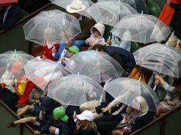 La lluvia se hizo presente en la jornada de Roland Garros. AP / F. Mori