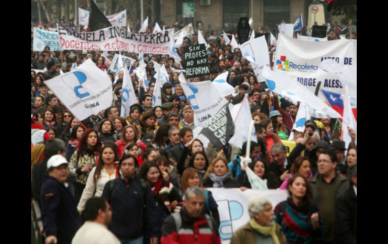 El gremio de docentes afirma que la reforma está basada en la 'desconfianza' hacia la labor de los profesores. EFE / M. Ruiz