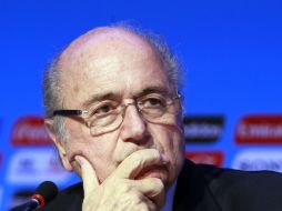 Blatter anunció su renuncia tras una semana de escándalos por corrupción dentro del órgano. NTX / J. Arciga