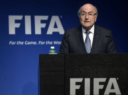 Blatter renunció a su cargo en una conferencia de prensa en Zurich, Suiza. AP / E. Leanza/Keystone