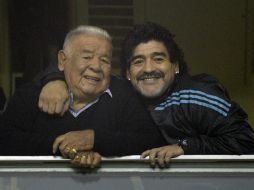 La internación del padre de Diego Maradona es la tercera en los últimos doce meses. AFP / ARCHIVO