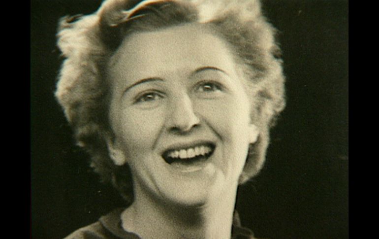 El director de la tienda afirma haber comprado la prenda de Eva Braun a un jubilado que la adquirió. AP / ARCHIVO