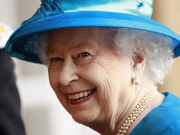 Este día la reina Isabel II de Inglaterra, de 89 años, acudió al hospital King Edward, de Londres para someterse a una revisión médica. AP / ARCHIVO