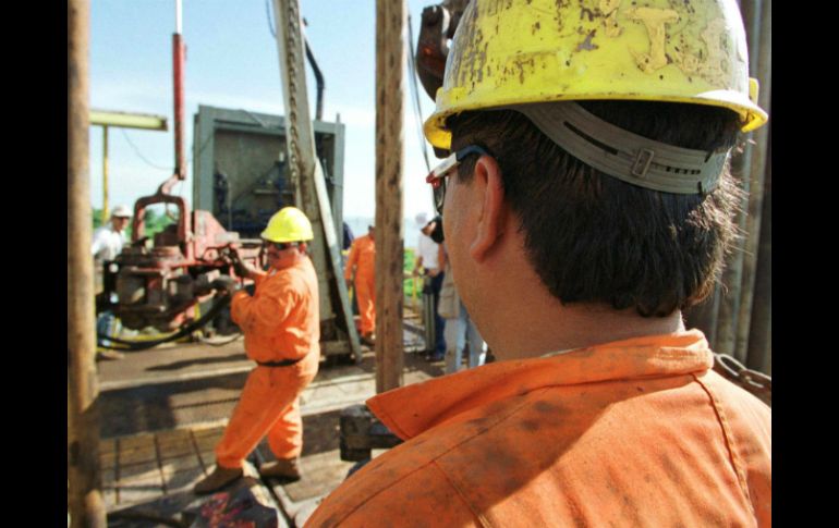 El crecimiento del PIB de México se desaceleró ligeramente durante el primer trimestre tras la caída en la producción de petróleo. AFP / ARCHIVO