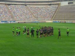 El Tricolor hizo un entrenamiento ligero a puerta cerrada. TWITTER / @miseleccionmx