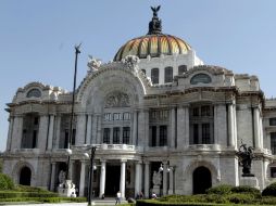 Los efectivos resguardan el recinto ante la afluencia de constantes marchas durante los últimos días en la ciudad. NTX / ARCHIVO