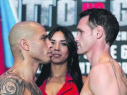 Pesaje. Miguel Cotto (izq.) y Daniel Geale se declararon listos para su combate de esta noche. EFE / K. Betancur