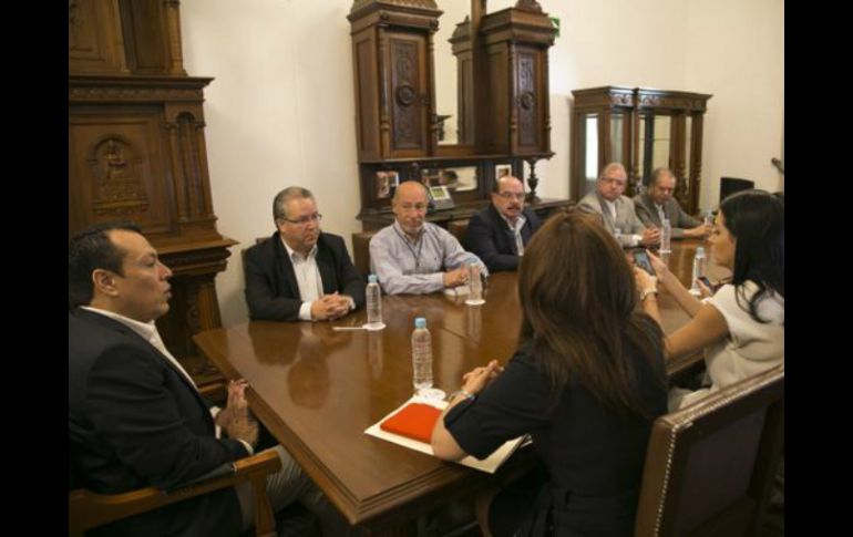 El Secretario General de Gobierno Roberto López Lara, informó que la jornada electoral inició de manera tranquila. TWITTER / @RobertoLopezJal