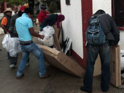 Reclaman que ellos mismos 'se tengan que armar' para defender su derecho a votar. AFP / P. Pardo